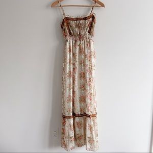 Long Floral Maxi Sun Dress in Boho Vintage Style with Ribbon Details One Size